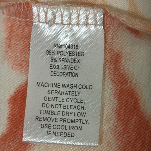 NWOT Women’s Jamie & Layla Orange and Cream Women's Dress. Size S - Picture 4 of 5